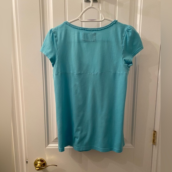 WOMEN’S LARGE LIGHT BLUE SHORT SLEEVE T-SHIRT WITH SCOOP NECK AND CAP SLEEVES - Picture 3 of 6